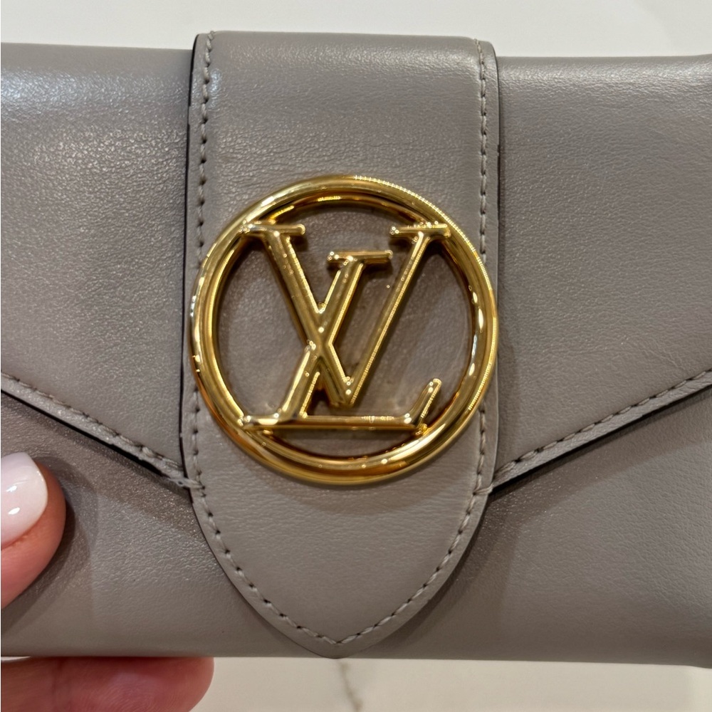 Auth. Louis Vuitton Pont Neuf Trifold Wallet - Picture 4 of 14